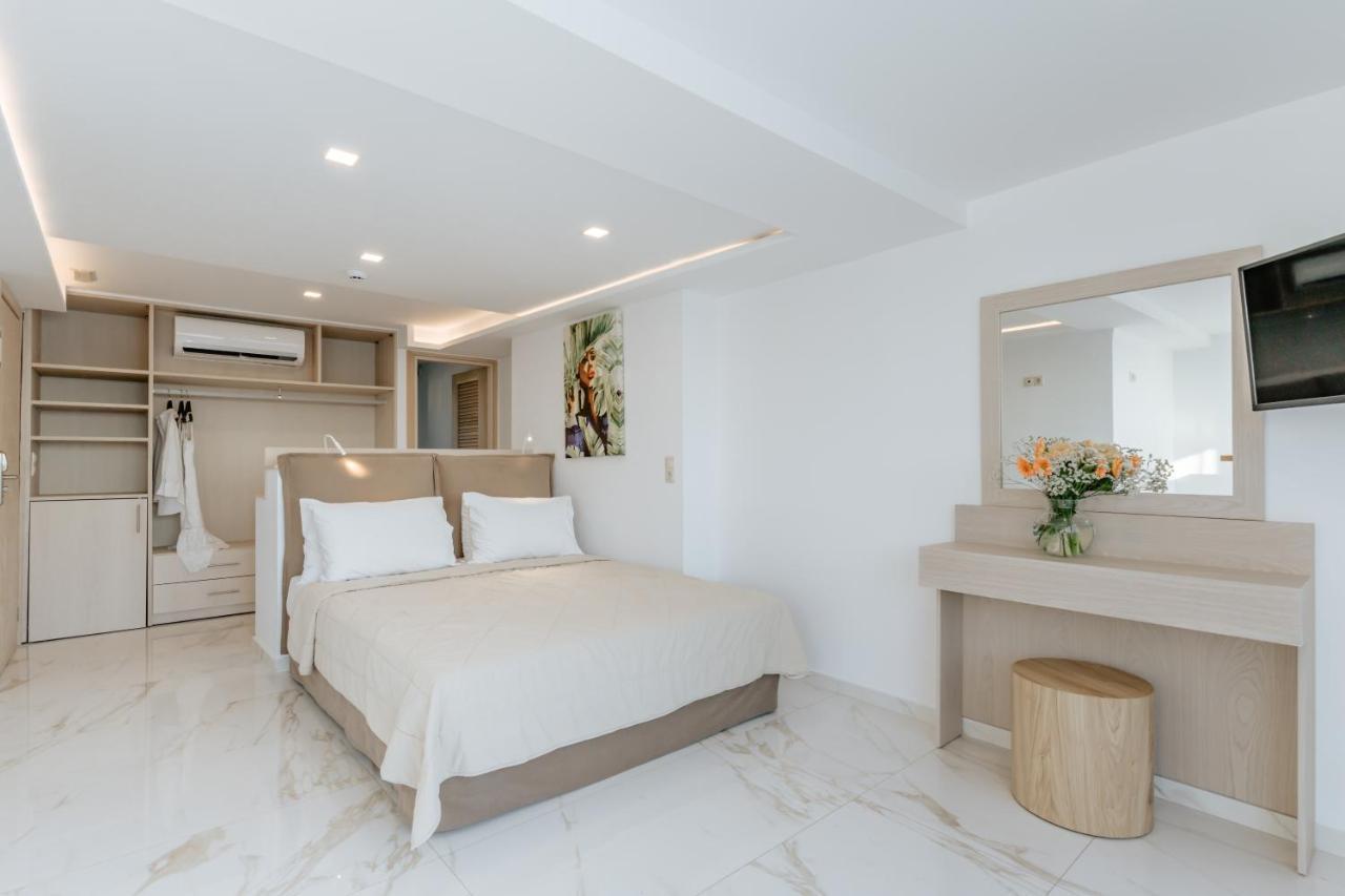 Palm Beach Hotel Apartments Rethymno  Exterior photo